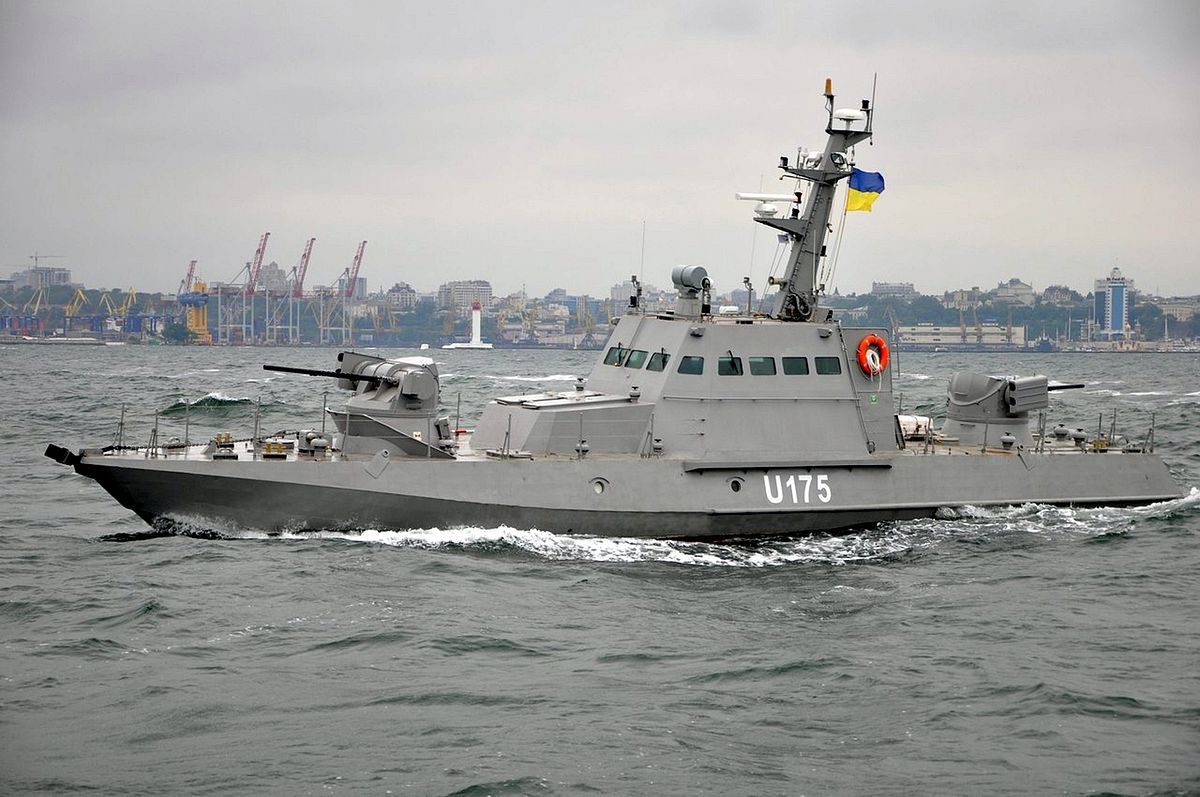 Росія відкрила вогонь в Азові по катеру «Бердянськ»: ворог захопив три кораблі