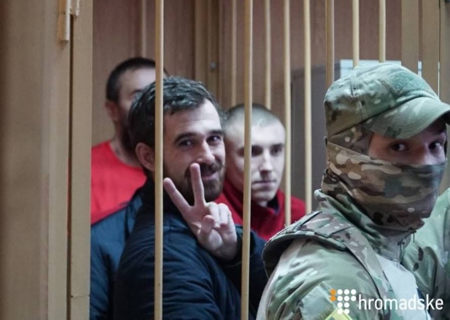 Суд в Москві залишив за ґратами всіх полонених українських моряків