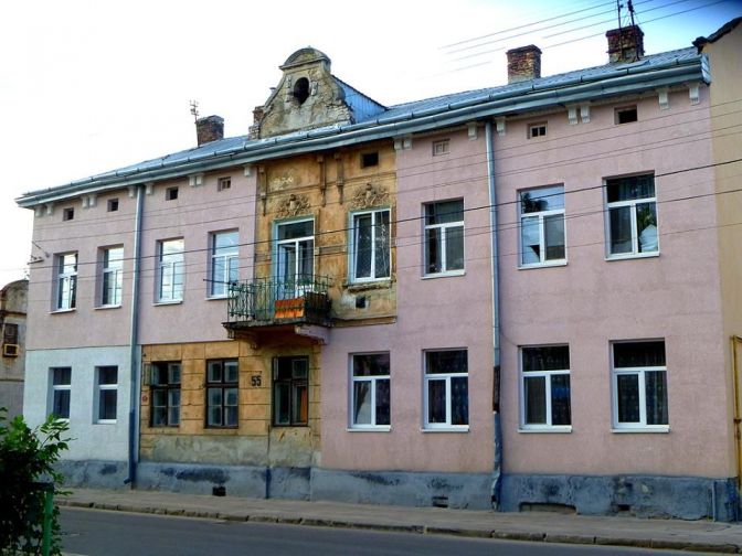У Львові заборонили клаптикове утеплення будинків-пам'ятників архітектури