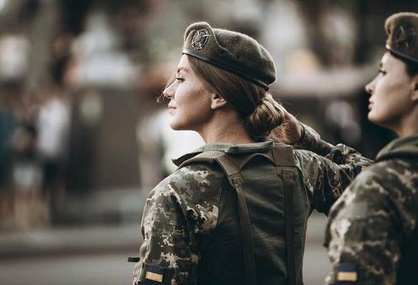 8% військовослужбовців, які беруть участь в операції Об'єднаних сил, є жінки