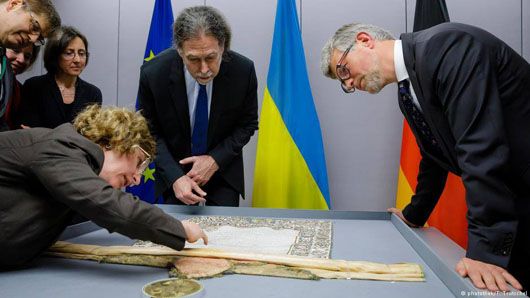 Німеччина передала Києву унікальний документ-доказ створення російськими істориками фальсифікацій