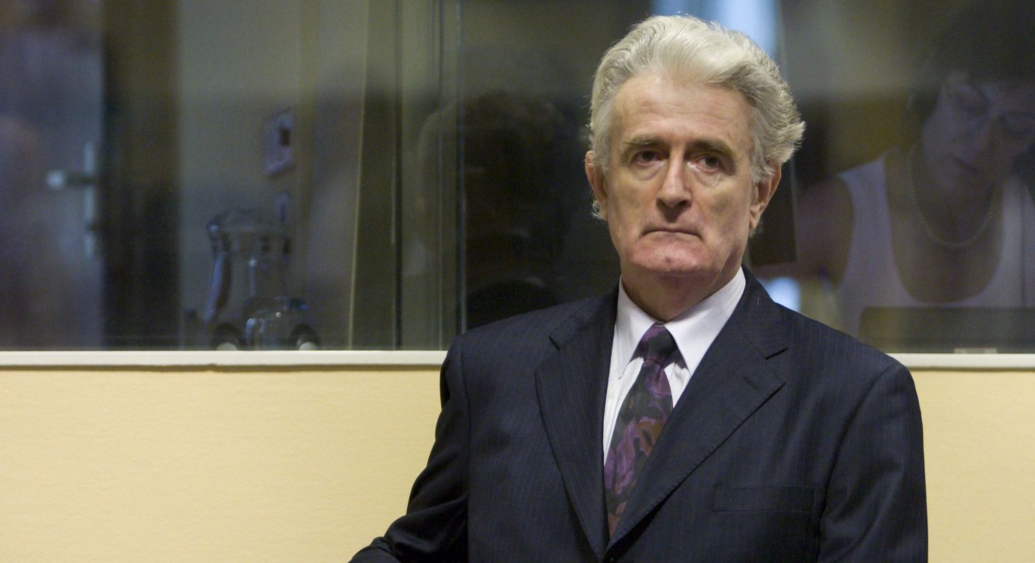 Колишнього лідера боснійських сербів Караджича засудили до довічного ув'язнення