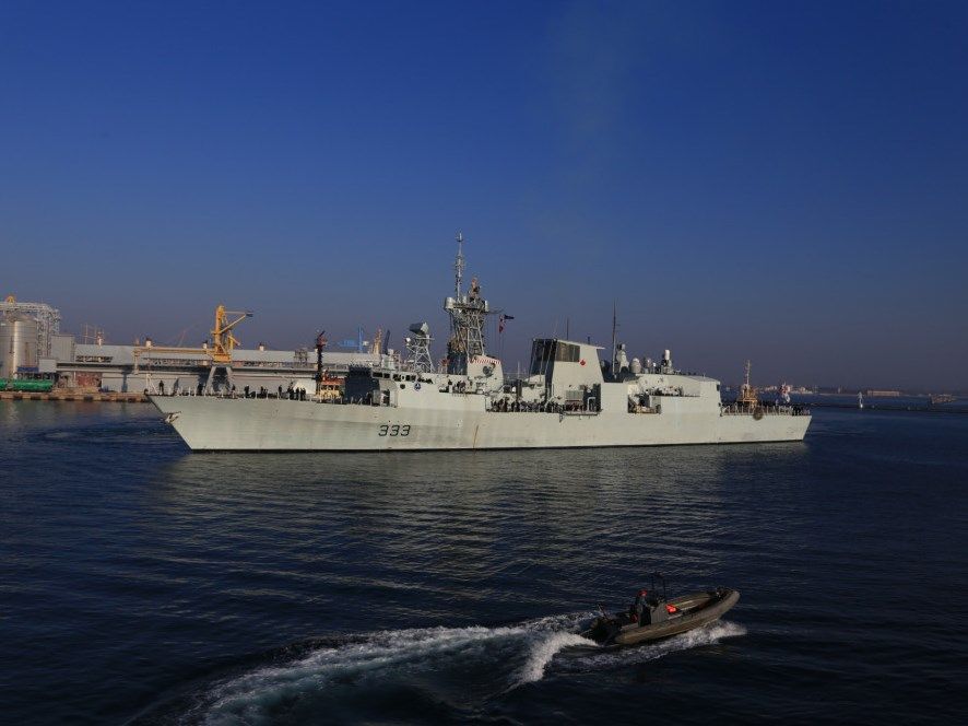 Два фрегати НАТО прибули до порту Одеси (фото)