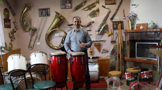 У селі Ішків на Тернопільщині діє унікальний інтерактивний музей музичних інструментів