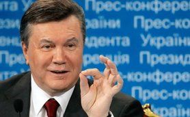 Янукович хоче повернутися до України