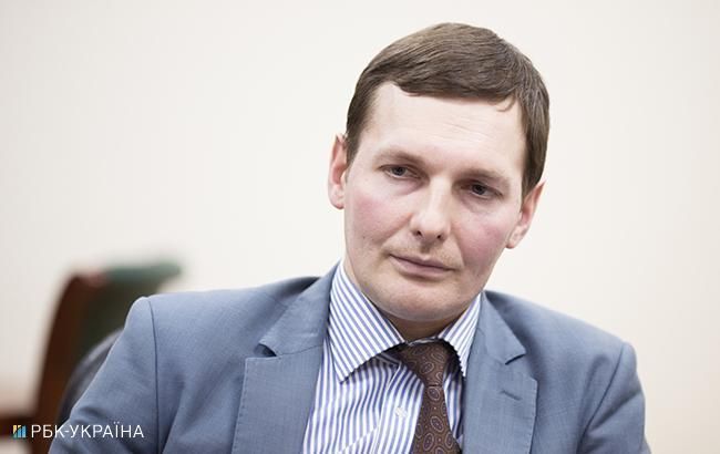 Єнін пояснив своє рішення піти у відставку «політизацію справи Курченка»