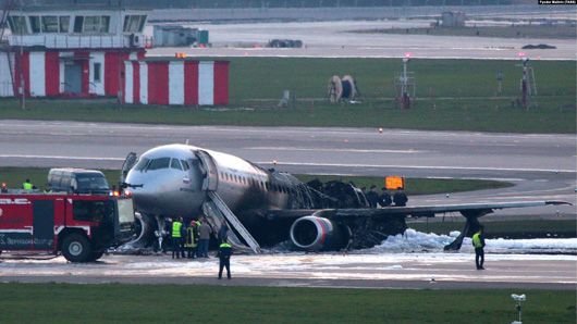 Трагедія в «Шереметьєво»: перші відомості про аварію російського Sukhoi Superjet 100