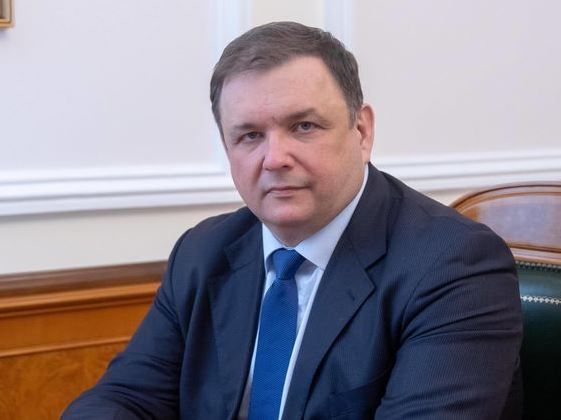 Екс-глава Конституційного суду Станіслав Шевчук оскаржив своє звільнення