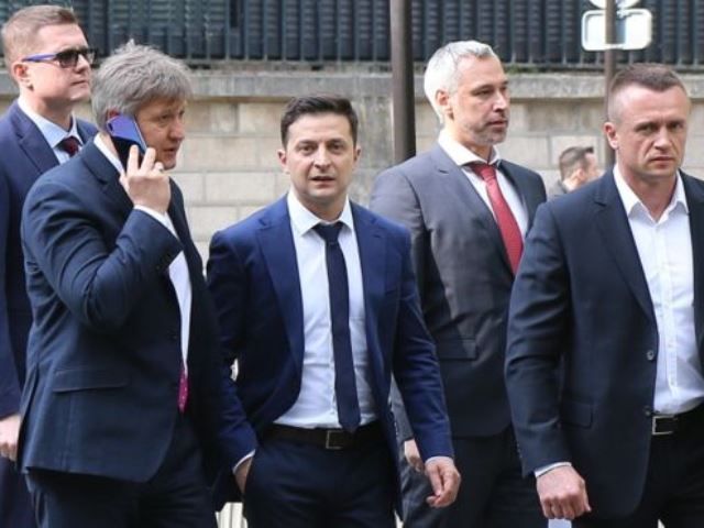 «Зе команда» запустила проект LIFT, щоб знищити «стару систему»