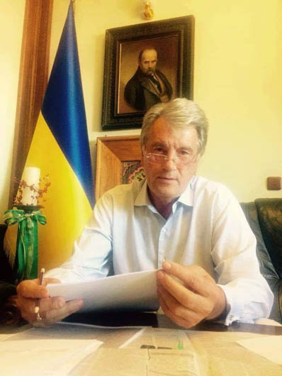 «Межигір’я» до маразму доведе: ГПУ закидає Ющенку «вступ у змову» з Януковичем ще з 2002 року
