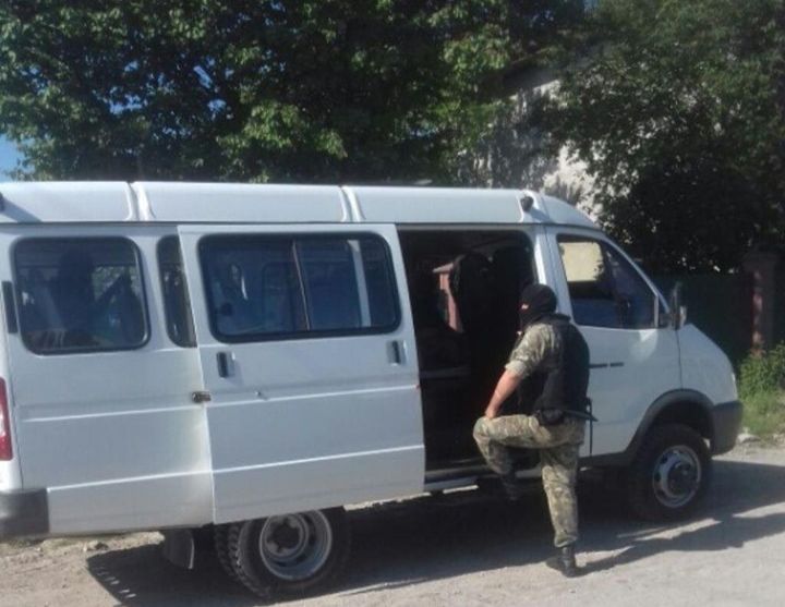 Окупанти знову проводять обшуки у будинках кримських татар