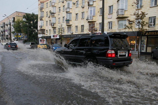 На півдні України очікується 33-градусна спека, на Заході - дощі