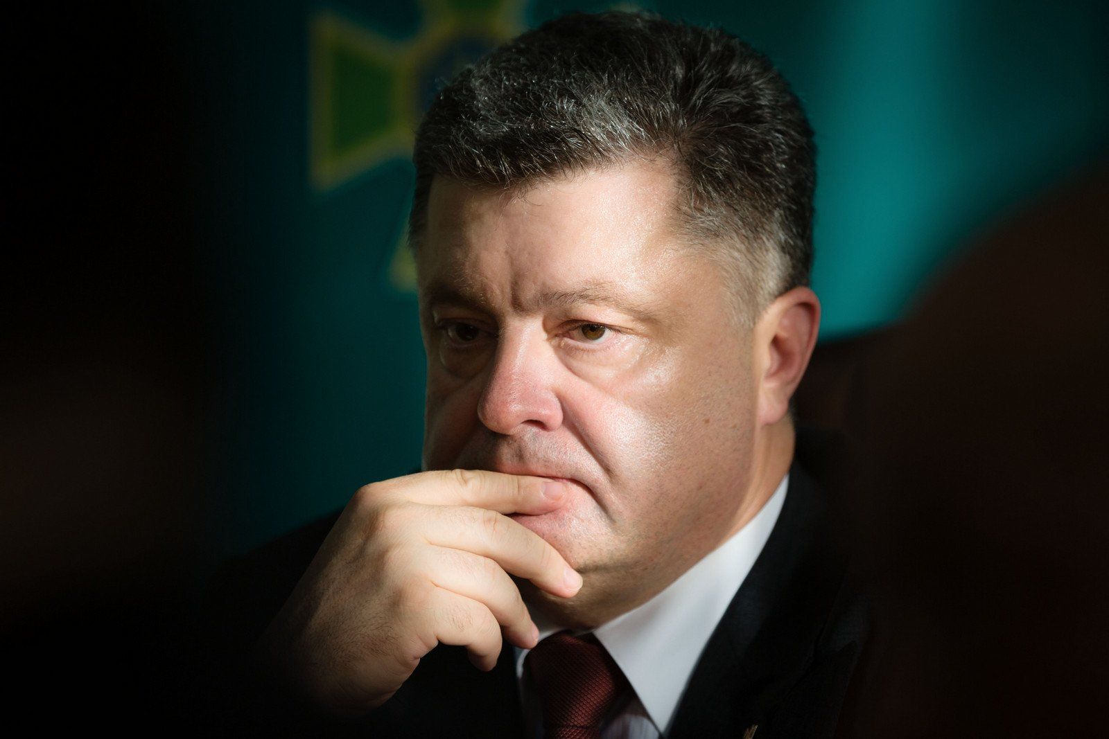 Порошенко розкритикував ДБР через просочування інформації