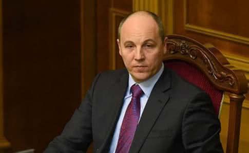 Суд Києва зобов'язав ДБР відкрити справу проти Парубія