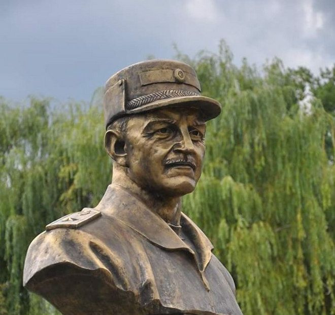 На Тернопільщині встановили пам’ятник Герою України Сергію Кульчицькому