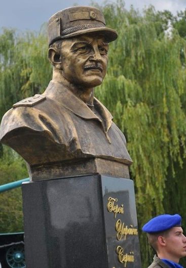 У Чорткові встановили пам’ятник Герою України Сергію Кульчицькому