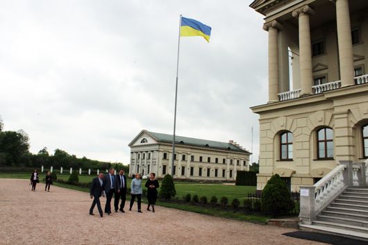 Батурин запрошує: палац Кирила Розумовського після реставрації незмінно притягує поціновувачів історії і культури