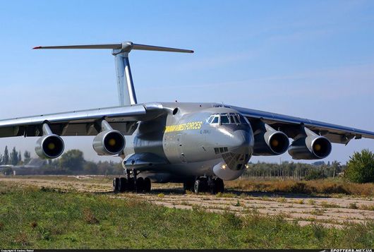 Миколаївський авіаремонтний завод навчився заробляти мільйони на відновленні військових літаків