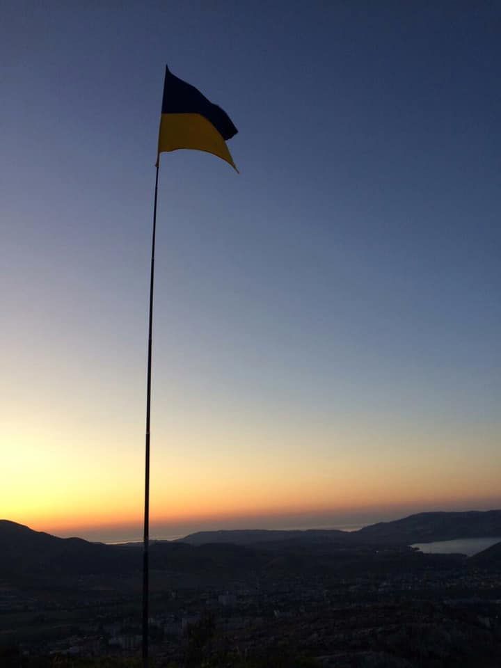 В окупованому Криму підняли український прапор