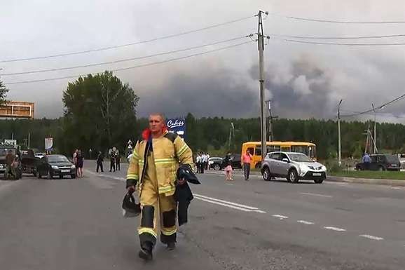 У Росії поновились вибухи на артскладі, 8 людей поранено
