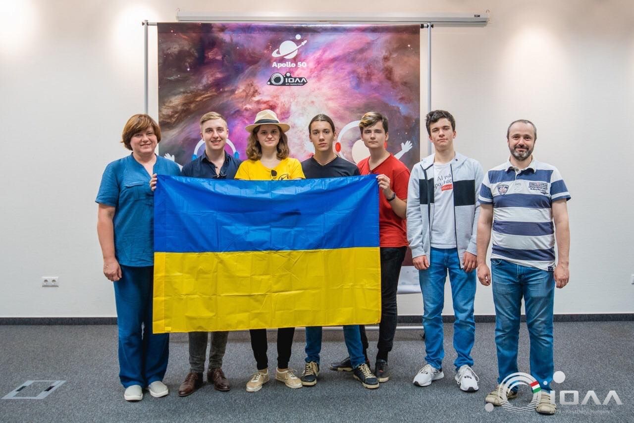 Українські школярі вибороли дев'ять медалей на міжнародних олімпіадах