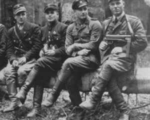 Цього дня 70 років тому Шухевич розформатував бойові загони і штаби УПА