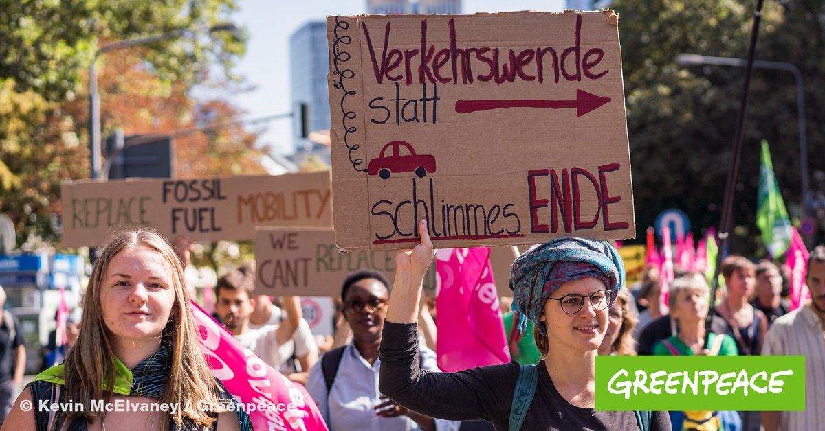 В Німеччині 25 тисяч людей протестували проти впливу авто на довкілля