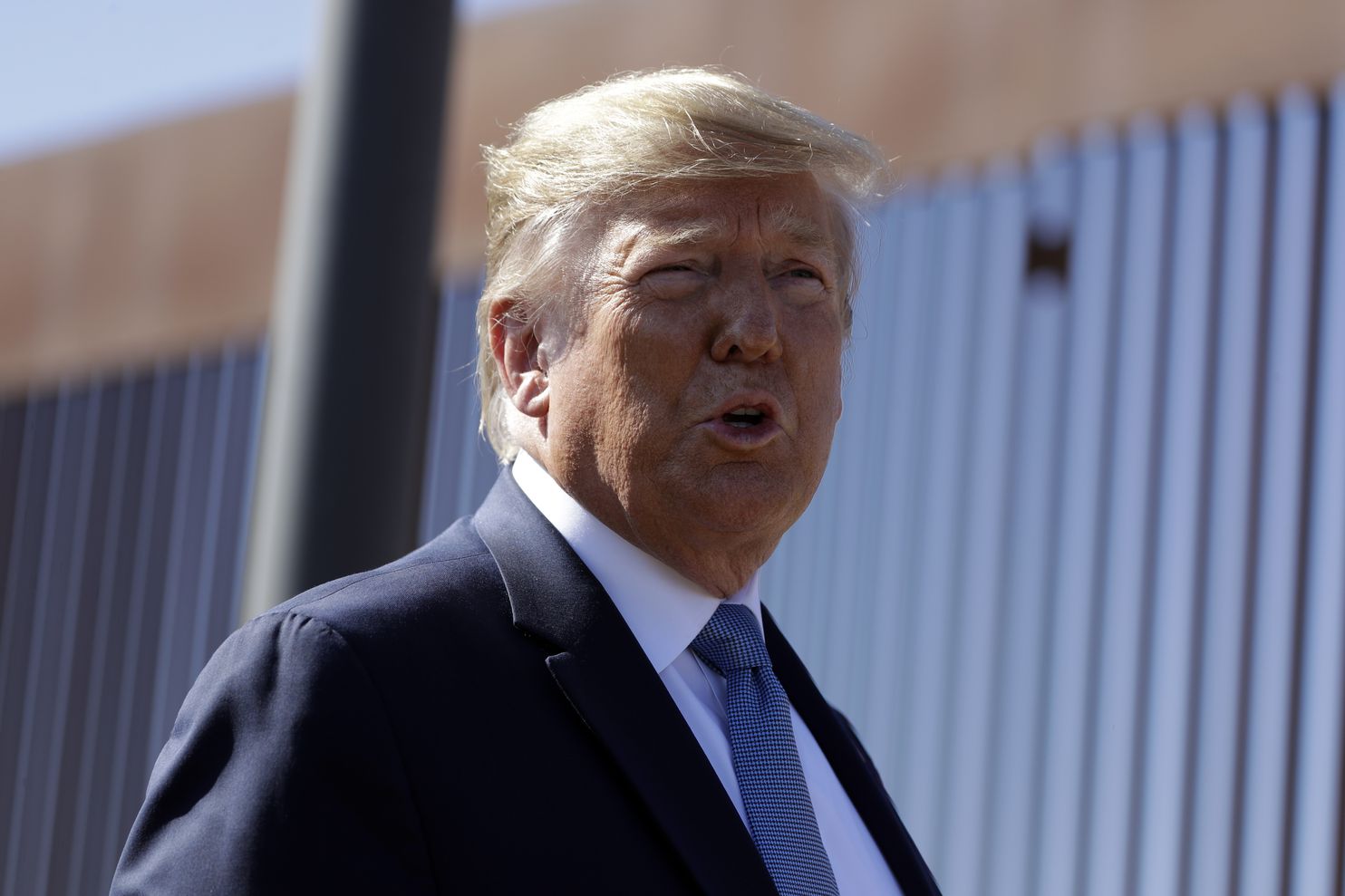 У США провели слухання щодо можливого тиску Трампа на Україну
