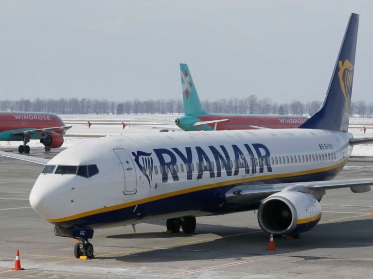 Ryanair запускає 19 нових рейсів з України