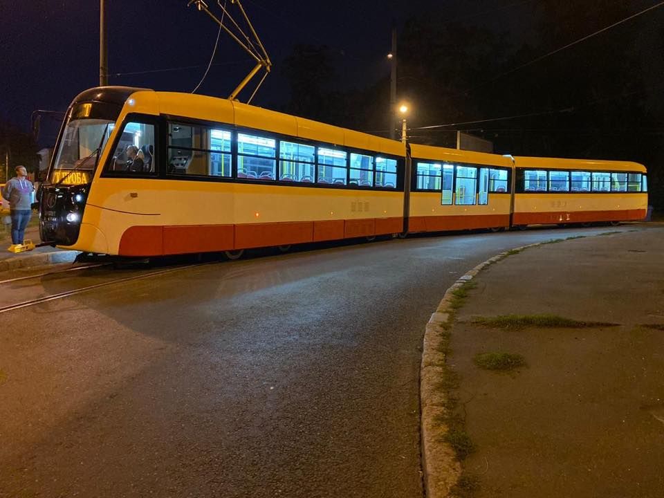 В Одесі випробували найдовший в Україні трамвай (фото)
