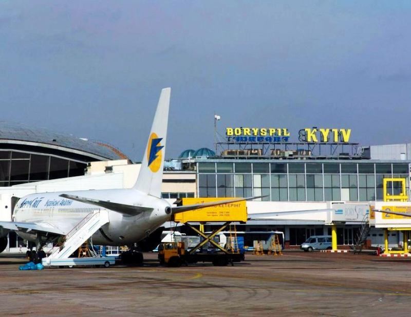 У «Борисполі» не працюють термінали через шкідливі речовини