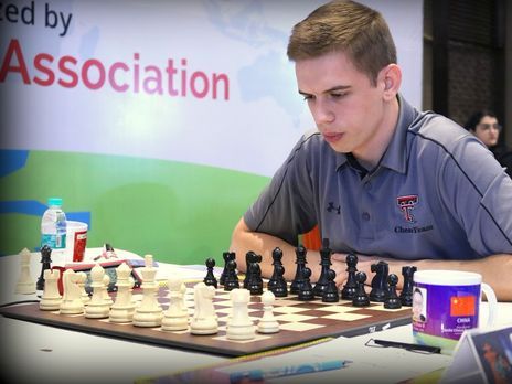 Євген Штембуляк сенсаційно виграв чемпіонат світу U-20 з шахів