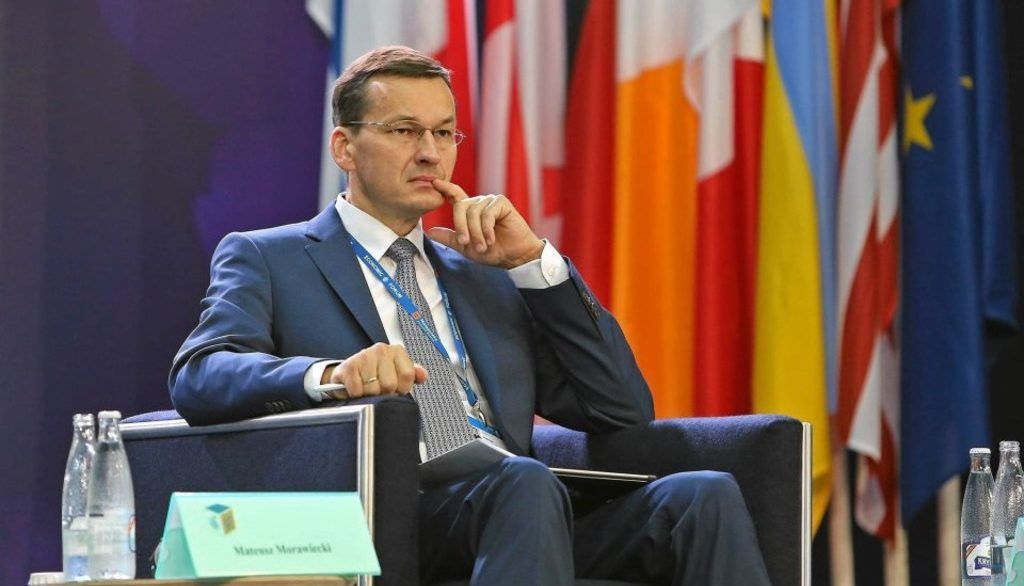 Прем’єр Польщі розкритикував Макрона за заяву про «смерть мозку» НАТО