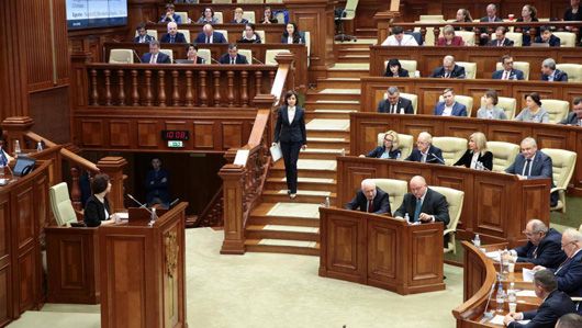 Червоний реванш: проєвропейський уряд Молдови відправили у відставку