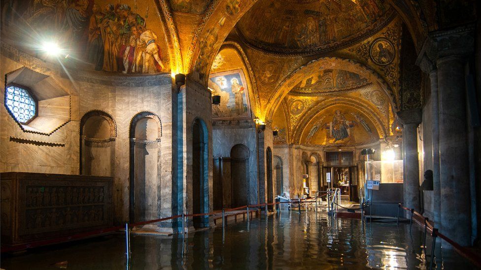 У Венеції оголосили надзвичайний стан через найбільшу за 50 років повінь
