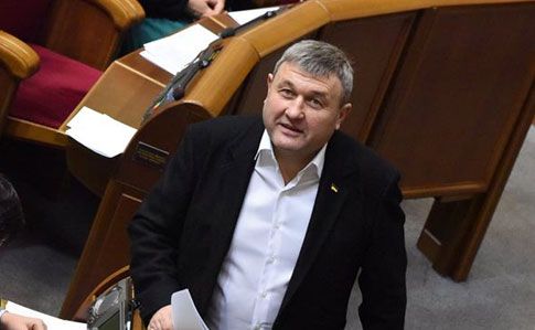 Луценко звинувачує «Слугу народу» Литвиненка в причетності до вбивства майданівця