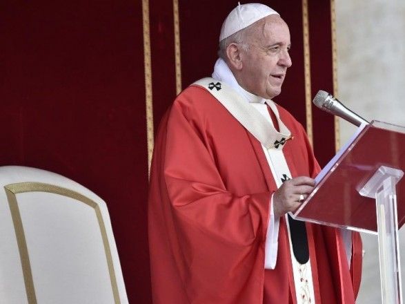 Папа Римський закликав молитися за Україну напередодні «нормандського» саміту