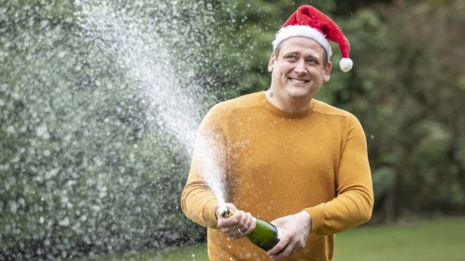 Шеф-кухар Дідзіс Пірагс працював на Різдво попри виграш у лотереї понад 1 млн доларів
