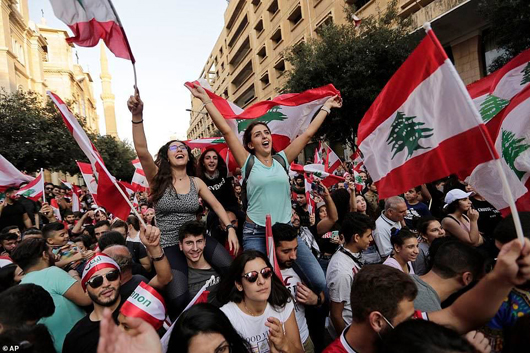 Антиурядові протесті у Бейруті: близько 450 осіб отримали поранення за минулі вихідні