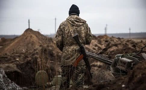 На Донбасі один загиблий та поранений: окупанти 10 разів порушили «тишу»