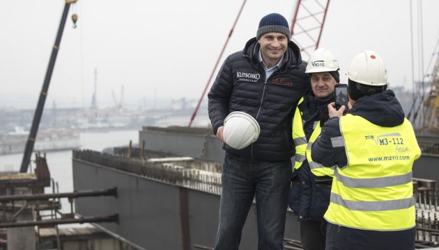 Кличко обіцяє взятися за метро на Троєщину після добудови Подільського мосту