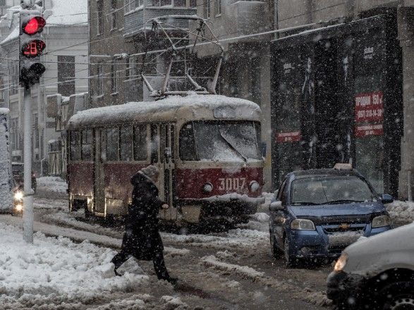 Помаранчевий рівень небезпеки: синоптики попередили про негоду