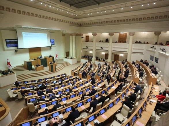 У парламенті Грузії під час виступу спікера зазвучав гімн СРСР, відео