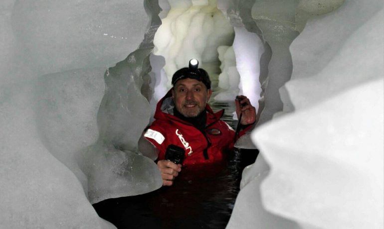 Українські полярники знайшли в Антарктиді найбільше підльодовикове озеро