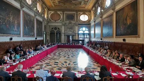 Венеціанська сесія із розглядом путінських змін Конституції скасована через коронавірус