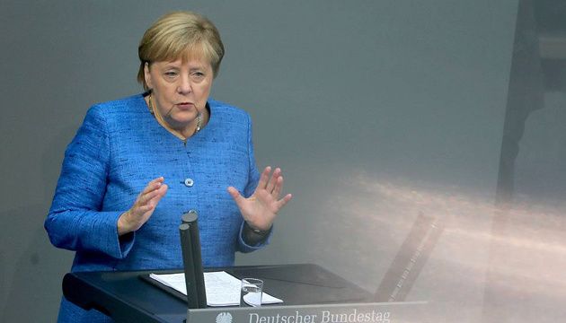 Меркель: під час коронавірусу діяти треба, як у часи фінансової та банківської криз