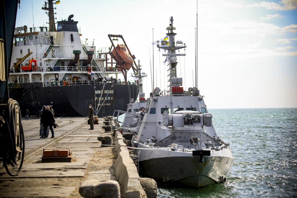 У Бердянську розбудовують базу ВМС України «Схід», фото