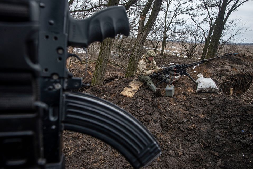 Українські військові на Донбасі зафіксували застосування росіянами ракетної зброї