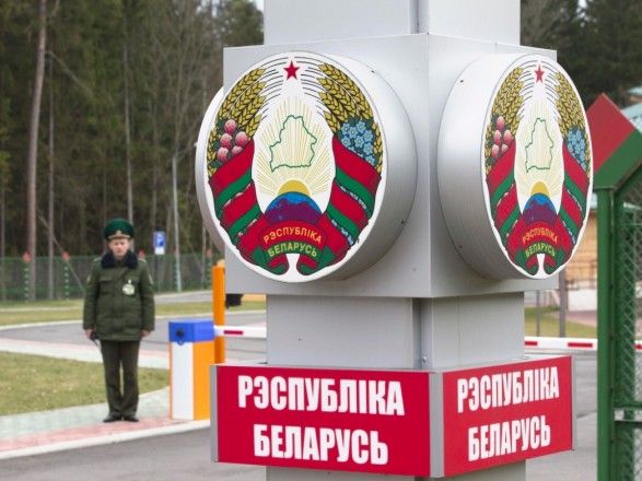 Пішохідний пункт пропуску «Шегині» відкриють, а безвіз із Білоруссю призупинять