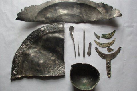 Римське срібло, знайдене на Тернопільщині торік, мало не продали в інтернеті